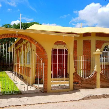 Casa Cerca De La Media Luna Vila Río Verde Exterior foto